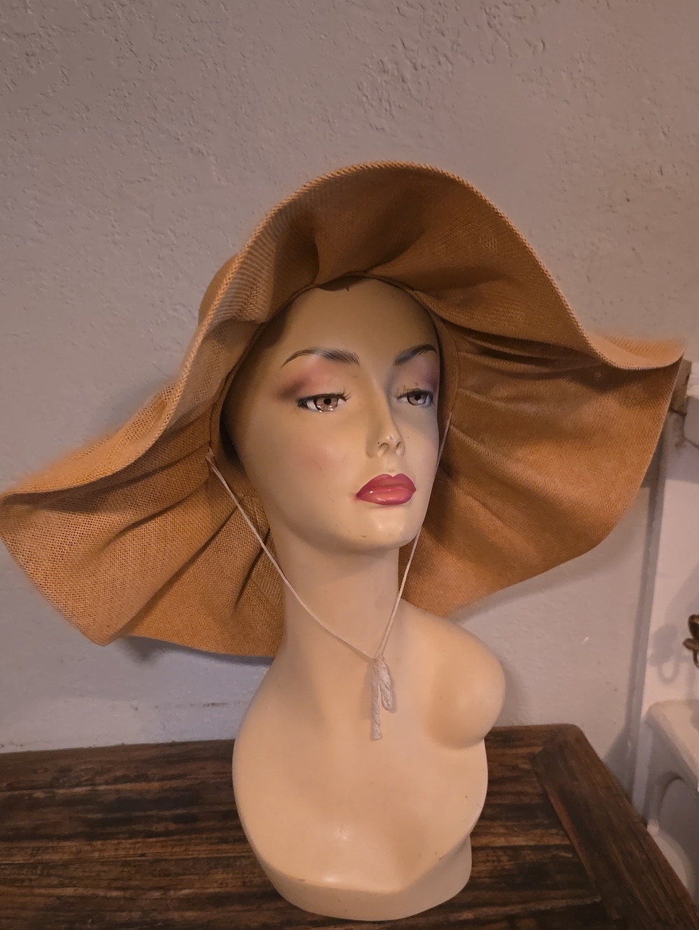 Classic Wide Brim Straw Sun Hat - Picture 3 of 6